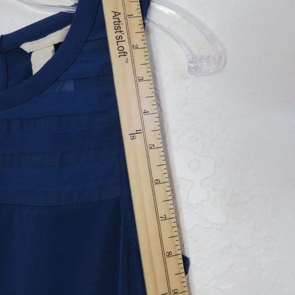 Banana Republic* Women's Sleeveless Boatneck Straight Hem Keyhole Blouse~ Small - Picture 6 of 7